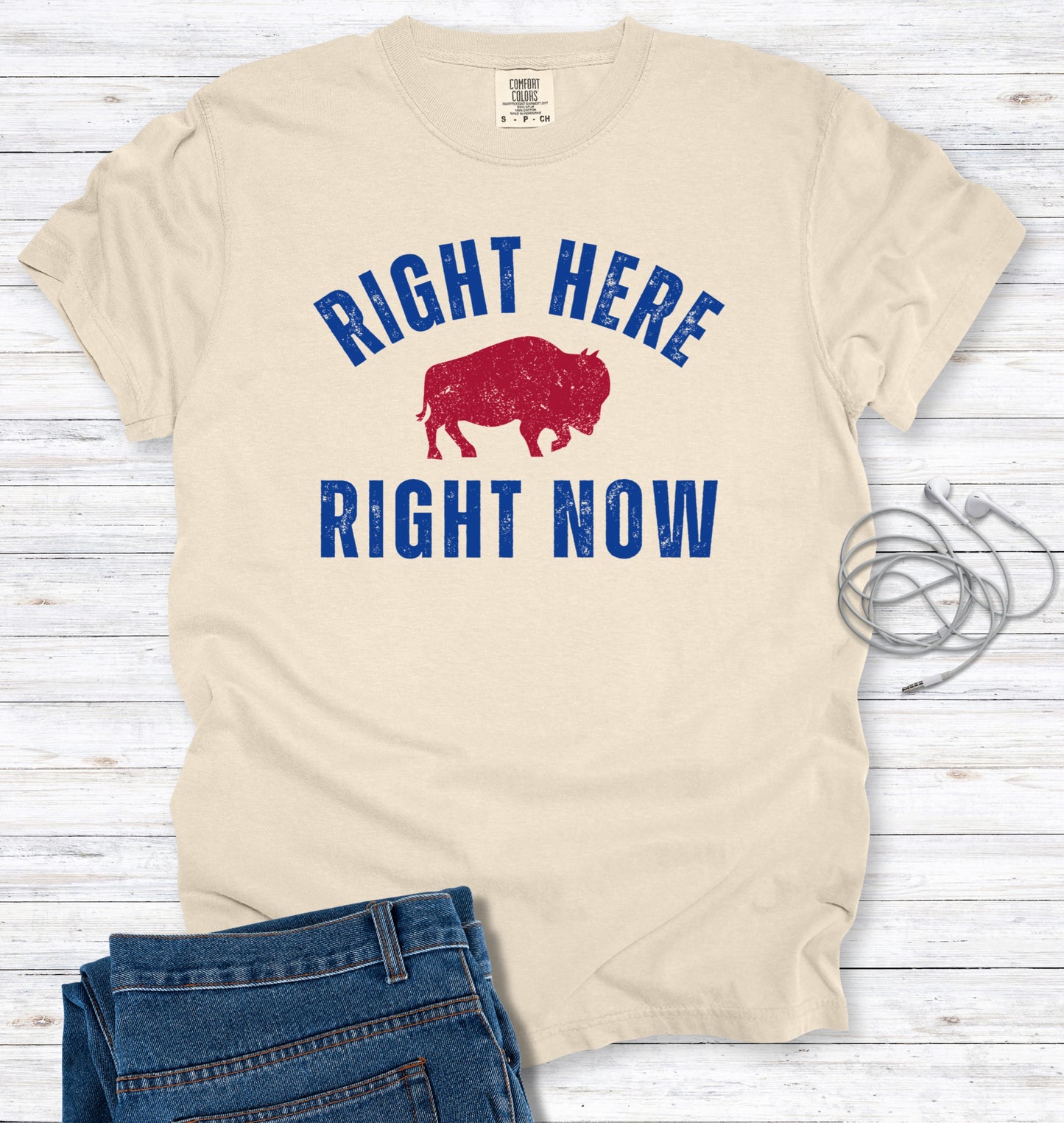 Right Here, Right Now Inspirational Quote Distressed T-shirt
